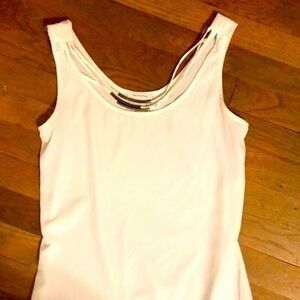 Dylan and Rose off white dressy tank top size XS